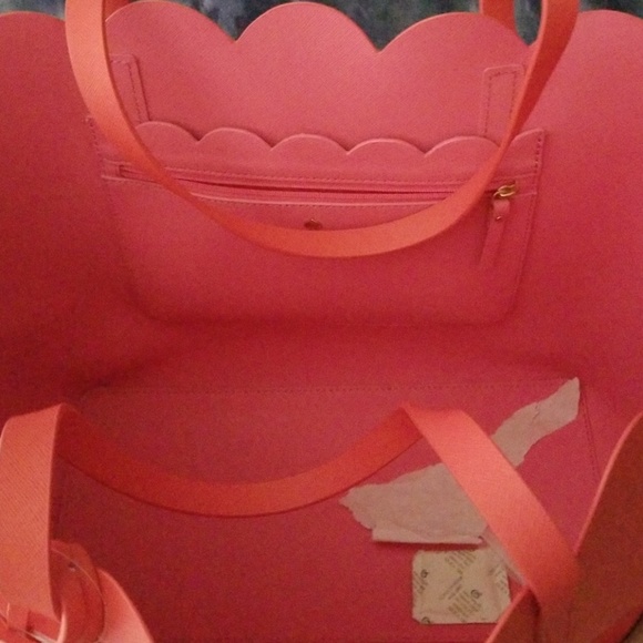 Brand new kate spade tulip shoulder bag - Picture 4 of 4